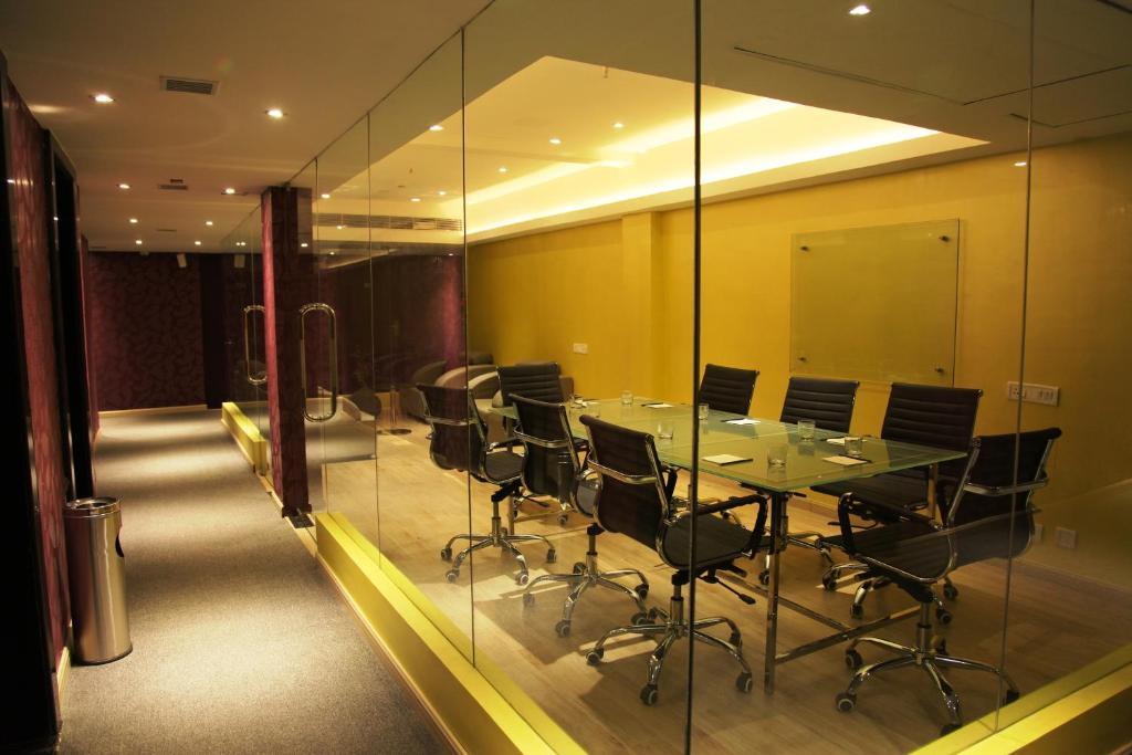 The Purple Leaf Hotels Hyderabad Exterior photo